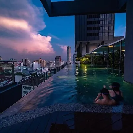New Georgetown Tropical Macalister 218 Homestay 9Pax To11Pax Heng Exterior photo