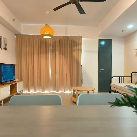 New Georgetown Tropical Macalister 218 Homestay 9Pax To11Pax Heng Exterior photo