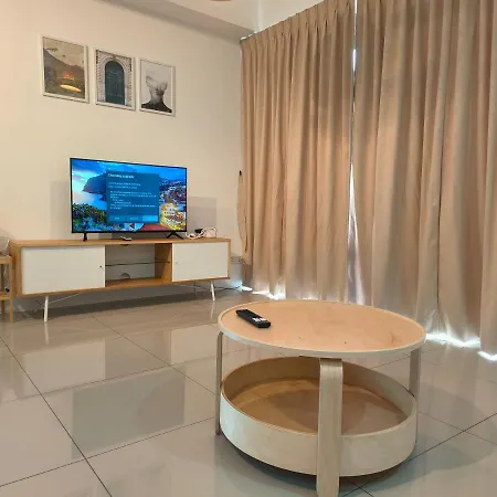 New Georgetown Tropical Macalister 218 Homestay 9Pax To11Pax Heng Exterior photo