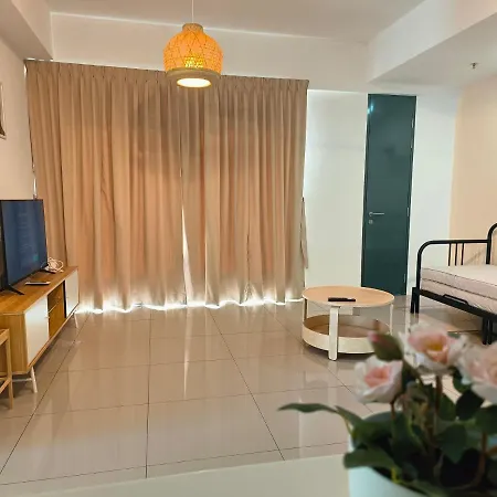 New Georgetown Tropical Macalister 218 Homestay 9Pax To11Pax Heng Exterior photo