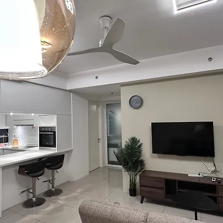 New Georgetown Tropical Macalister 218 Homestay 9Pax To11Pax Heng Exterior photo