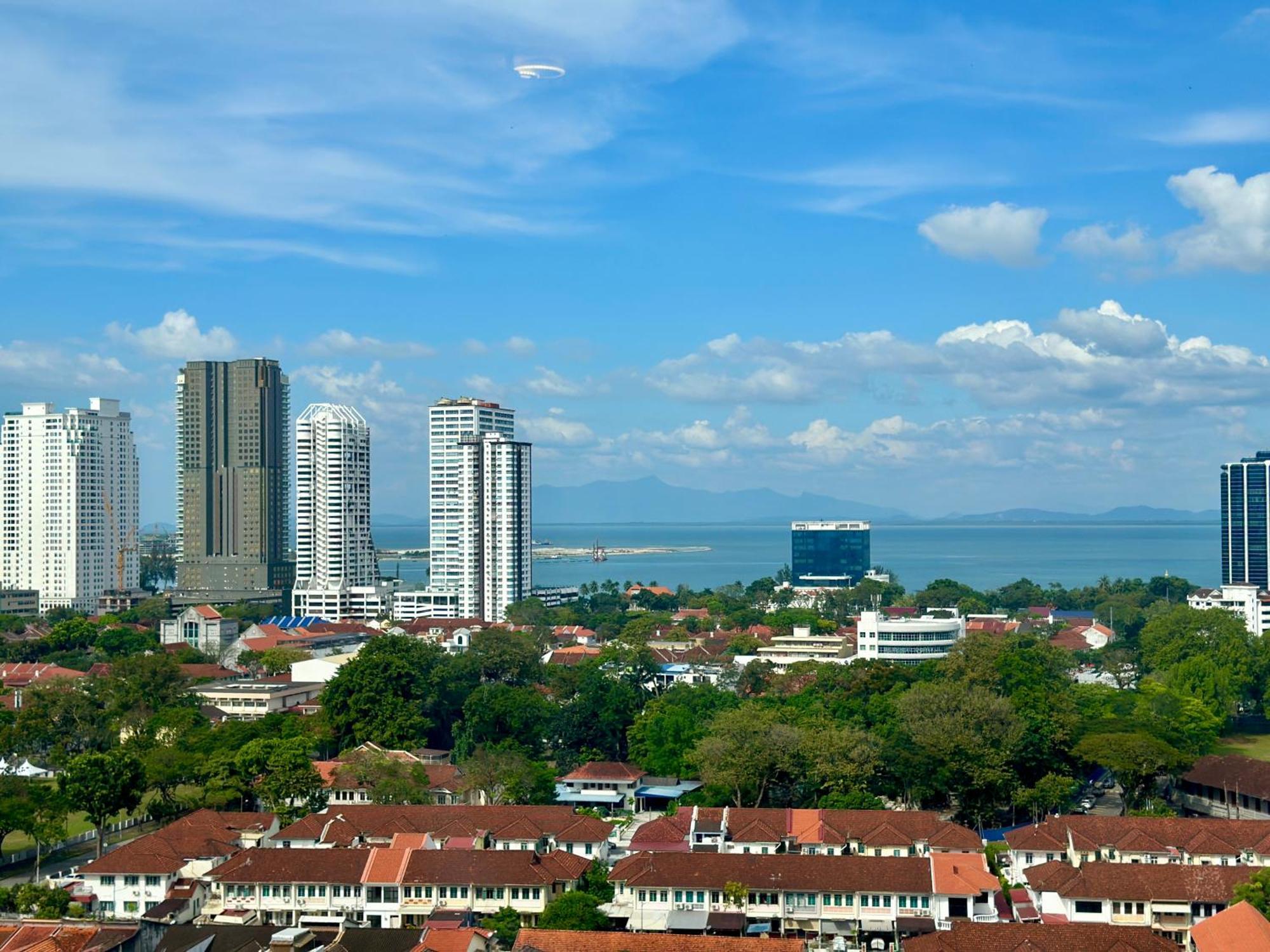 New Tropical Macalister 218 9pax To11pax Heng Apartment George Town