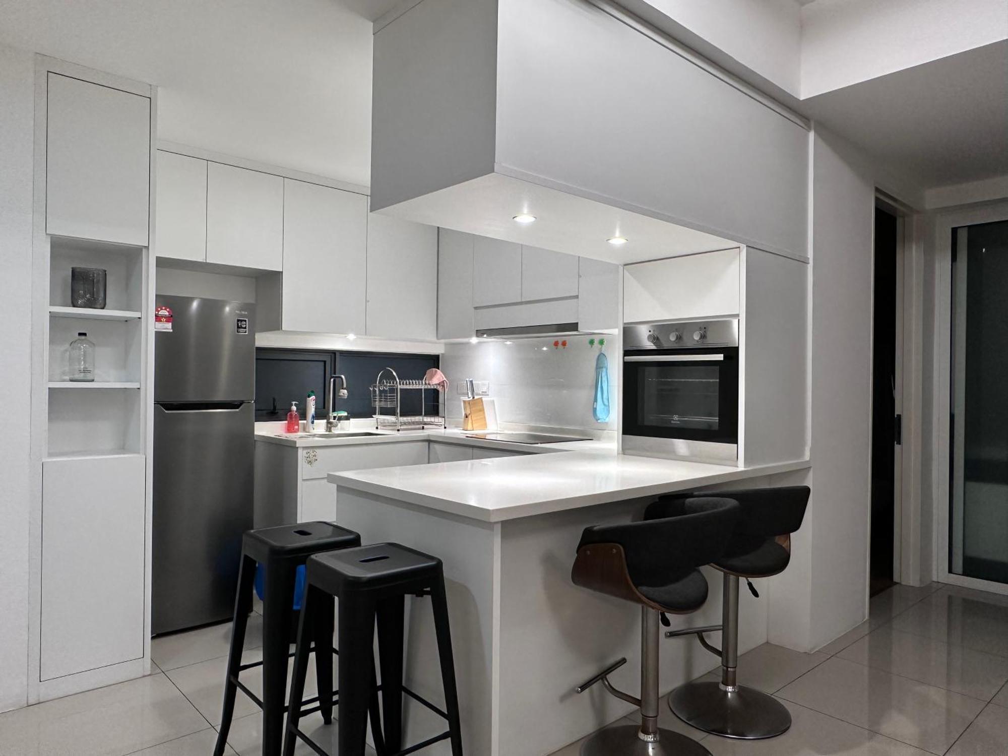 New Tropical Macalister 218 9pax To11pax Heng Apartment